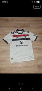 Manchester united jersey size M