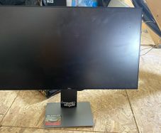 Monitor Dell 24 inches model 2421HE
