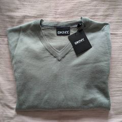 Men's DKNY v-neck jumper brand new