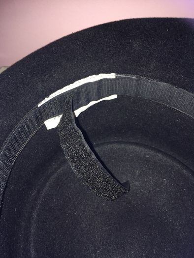 Vintage WHITELEY Classic Brimmed Felt HAT  with free Hat Pin