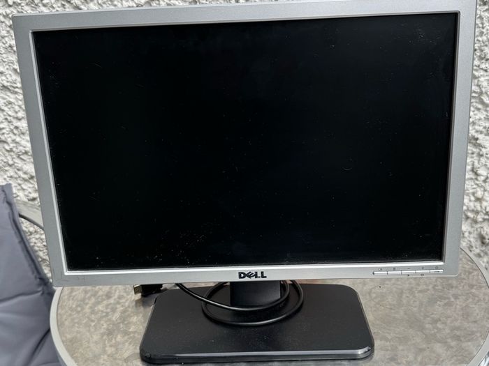 Dell 19' Monitor