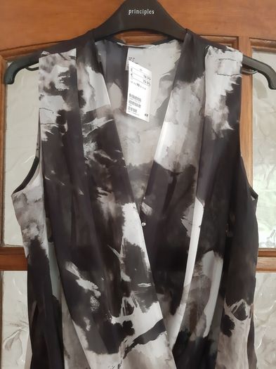 Brand New H&M Blouse, Size 10