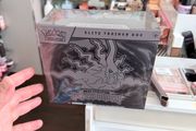 Pokemon etb pitch black