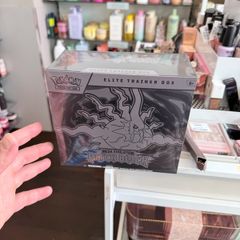 Pokemon etb pitch black
