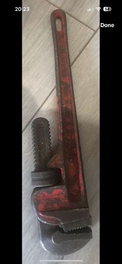 300 euro for the lot no offers over 300 tools  full toolboxes to choose from including old school metal tool box too may to list see photos dating back from the 1970s when to