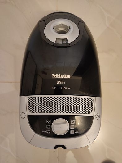 Miele vacuum cleaner