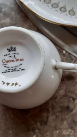 Queens Ann 18piece Tea.set