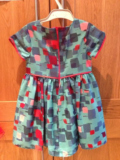 BNWOT Festive Dress 2-3 yrs