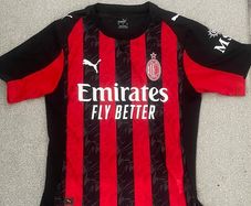 AC Milan 2025-26 Home Player Version Size Medium Like New