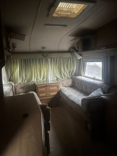 Swift Caravan for Electric Picnic