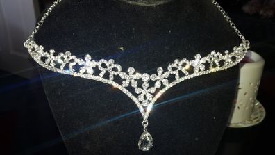 Bride's Designer Crystal Head piece