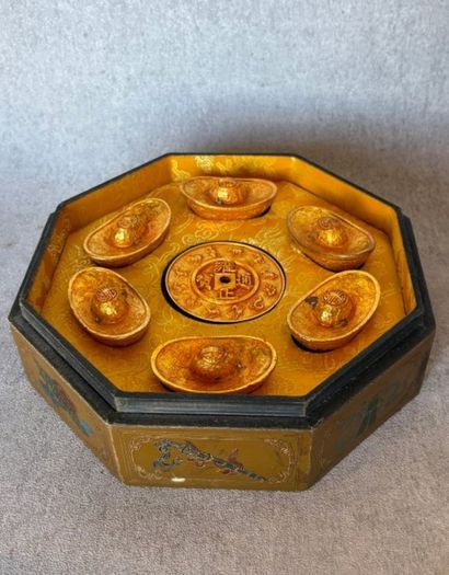 Vintage Chinese Octagonal Lacquered Box with Gilt-Bronze Sycee Ingots And Zodiac Coin