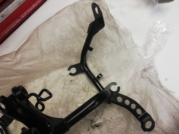 Yamaha TZR125 Fairing stay bracket New