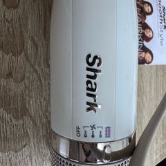 Shark heated hair brush