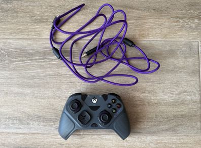 Victrix Gambit Xbox controller