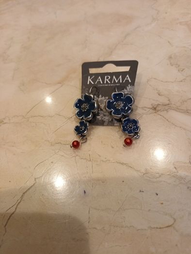 Selection  Of Earrings   - Different Styles & Colours - Costume -  Jewellery