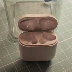 Apple Airpods 1/2  (CASE ONLY)