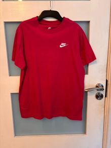 Nike T-shirt