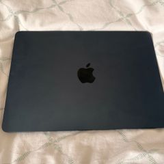 2025 Apple MacBook Air M4 - 13 inch