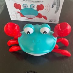Ale-Hop Walking Crab featuring dynamic music and motion sensors 18 mths+ EUC.
