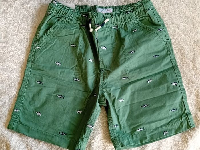 Fatface Embroidered Shark Shorts Age 11-12 BNWT