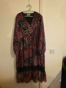 Floral lace dress