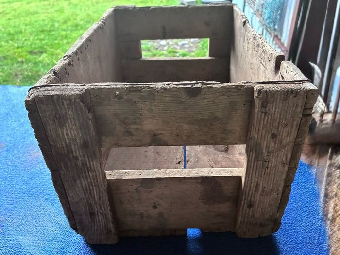 vintage Carlsberg crate