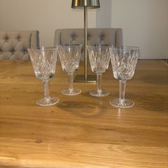 Set of 4 Crystal Wine Glasses