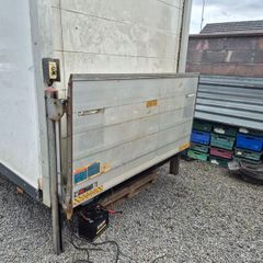 Tail lift from box body Can be seen working @ OCG