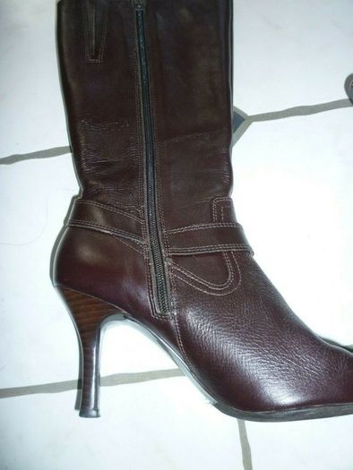 Gionni rustic brown leather boots Size Uk 6 Eu 39 with original box Immaculate. Euro 125 new