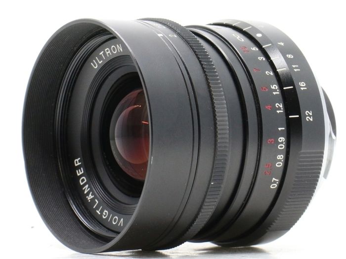 Voigtlander Ultron 28mm f/2 VM - Leica M Fit