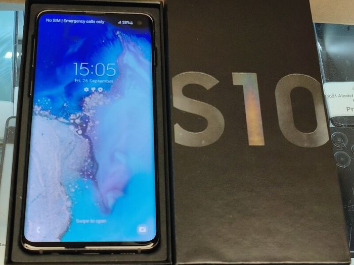 Samsung Galaxy S10 Plus - 128GB - (Unlocked) (Dual SIM) Very Good