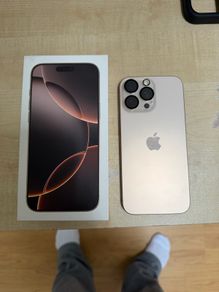 IPhone 16 pro max 256 gb unlocked,100% battery health comes with the box and the charger.