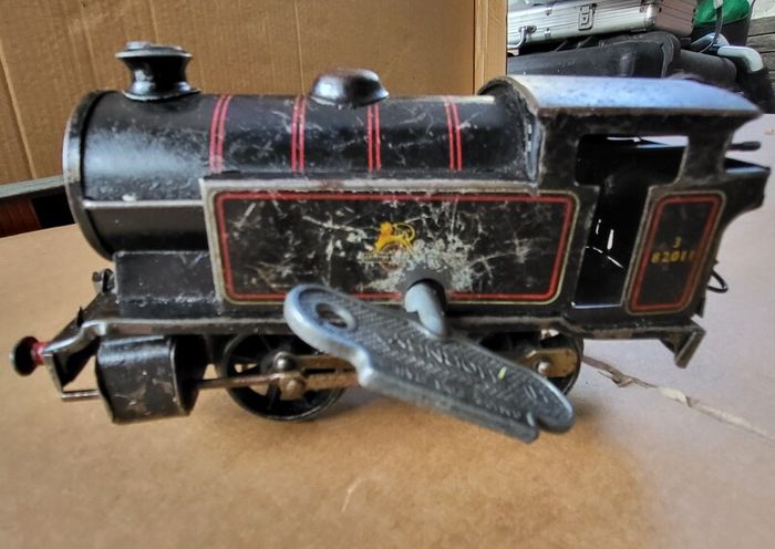 O gauge old clockwork train set