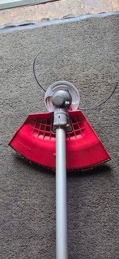 Efco 8350 Strimmer
