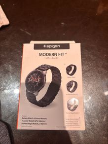 Spigen Modern fit metal band