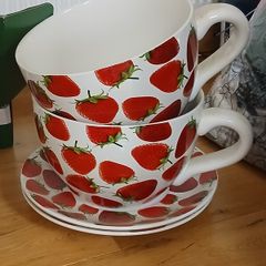 Large Carraige Don Cup Planter Set