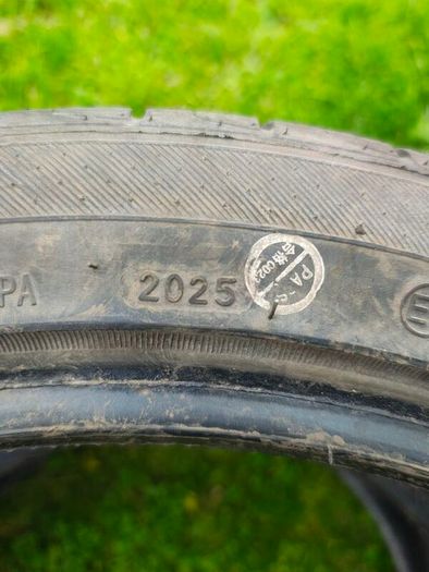 225/45/19 Tyres like new