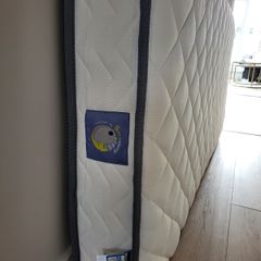 Single mattress
