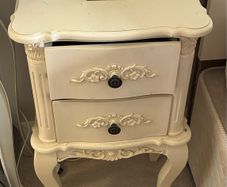 Bedside lockers and headboard