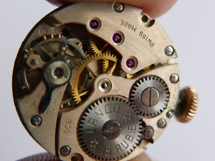 Vintage 1920s Solid 9Ct Gold 375 Lanco 15 Jewel Cased Ladies Manual Wristwatch (works well)
