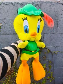90s large Tweety bird