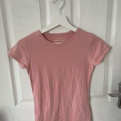 Pink tshirt
