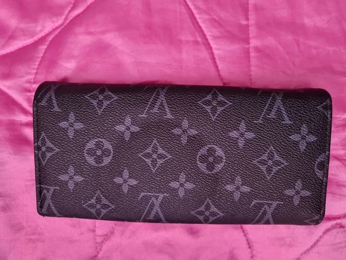 Black purse