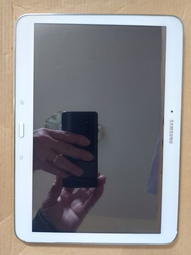Samsung Galaxy Tab 4, Model SM-T535, 16GB, in Excellent condition, excellent Camera and Battery
