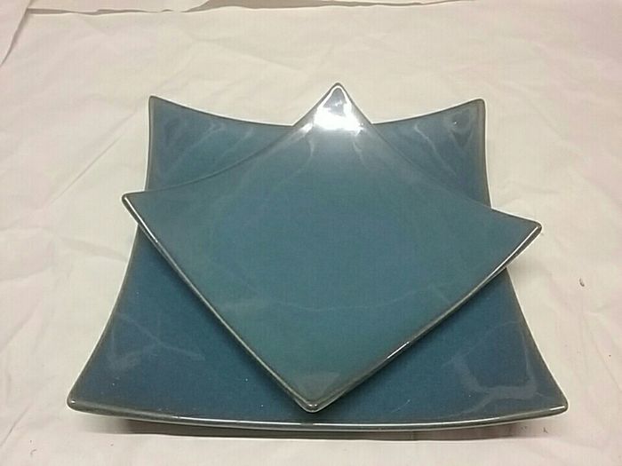 Large and small candle plate blue