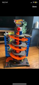 Hot Wheels Mega Garage Bundle Excellent Condition
