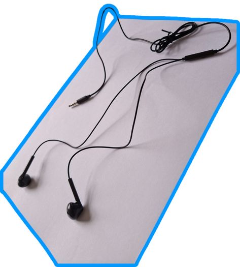 !!!URGENT SALE!!! Sony MDR-XB55 with Extra Bass & Motorola Earbuds 2 &other  headphones &3.5mm -Type C