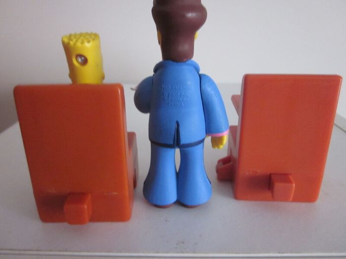 2008 Burger King  The Simpsons Bart+ Maggie Toy Couch
