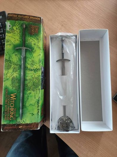 Lord of The Rings Narsil & WitchKing 1:5 official replicas